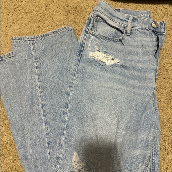 American Eagle Boyfriend Jeans - Picture 4 of 6